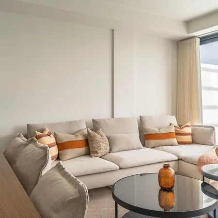 Apartment Modern Two-bedroom Coastal Retreat With Panoramic Sea Views To Africa