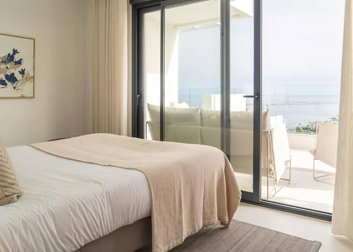 Modern Two-bedroom Coastal Retreat With Panoramic Sea Views To Africa Apartamento