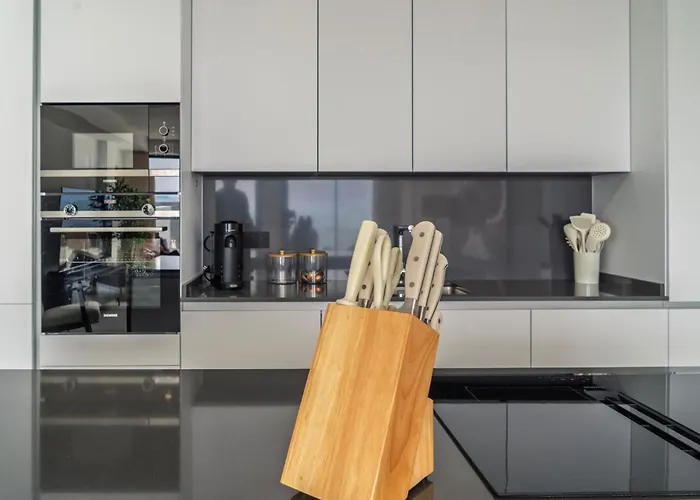 Modern Two-bedroom Coastal Retreat With Panoramic Sea Views To Africa Apartamento *