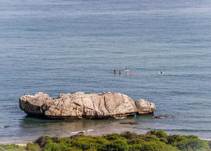 Apartment Modern Two-bedroom Coastal Retreat With Panoramic Sea Views To Africa *