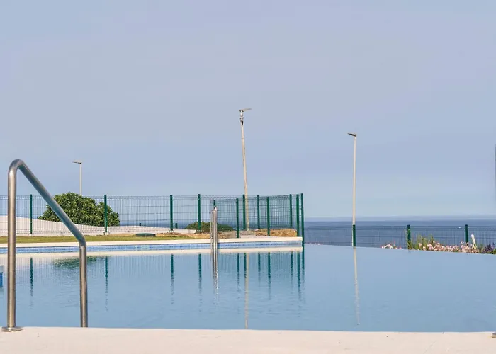 Modern Two-bedroom Coastal Retreat With Panoramic Sea Views To Africa Apartman *